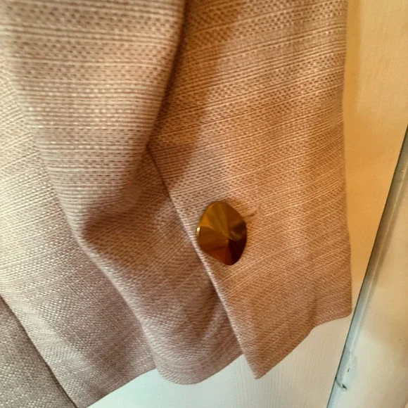 Donna Karan Pink & Cream Blazer with Peplum Detail - Picture 6 of 8